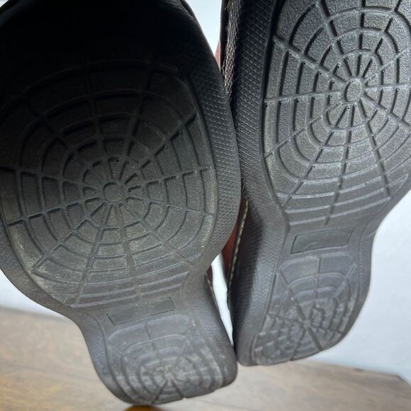 Cabelas Leather Shoes - Picture 8 of 9